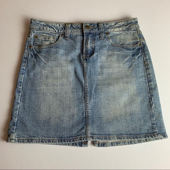 Light Wash Denim Skirt With Embroidered Butterfly - Picture 7 of 10